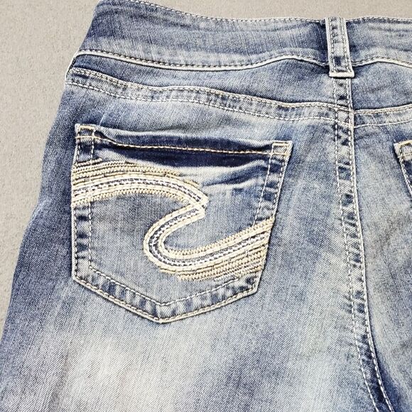 Silver distressed Suki Mid Capris size 29 waist capris / cropped - Picture 6 of 13